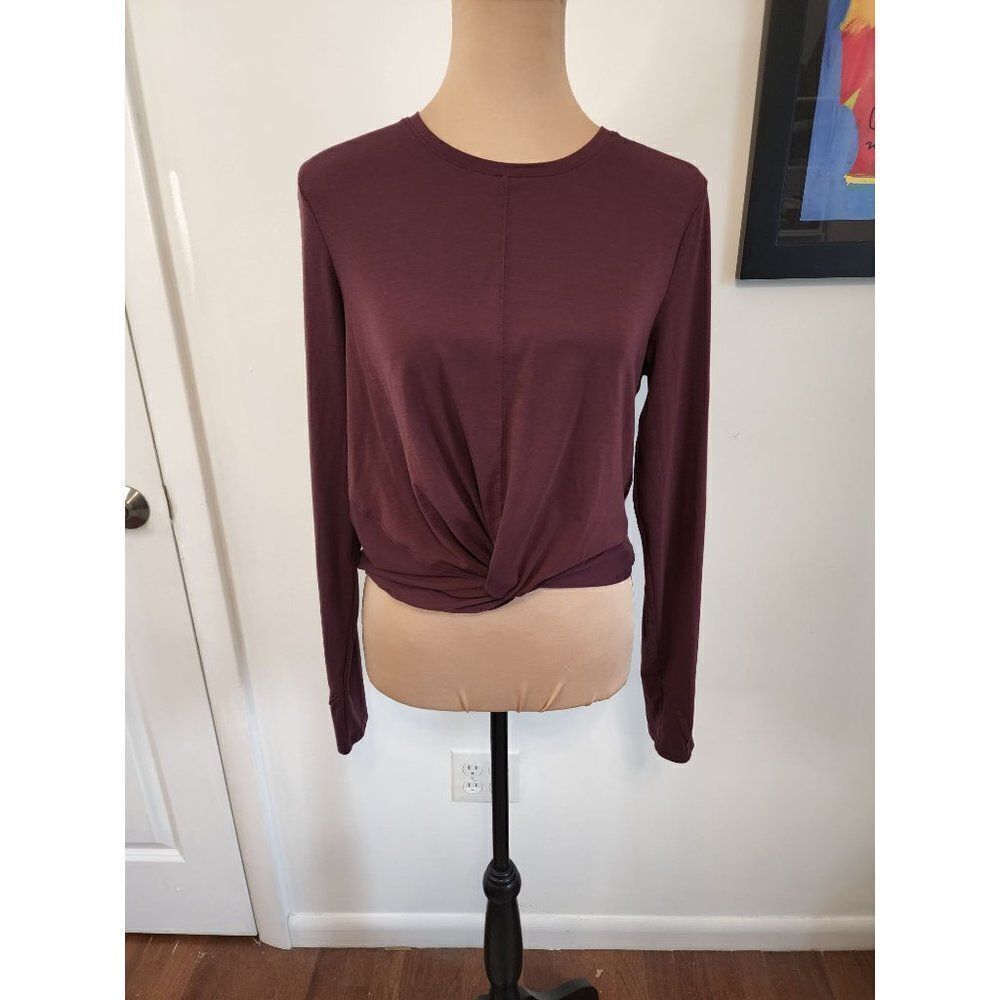 Athleta Twist Knot Tee in Small, with Thumb Holes